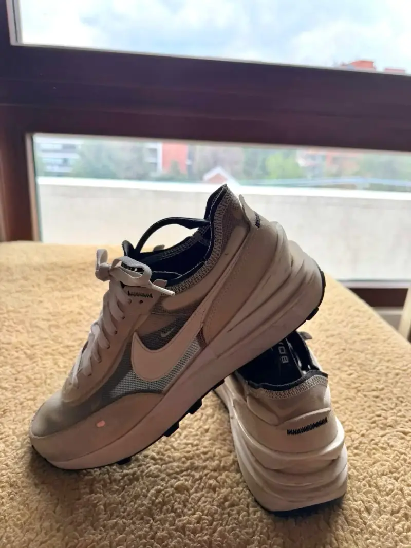 Zapatillas deportivas Nike blancas - 2