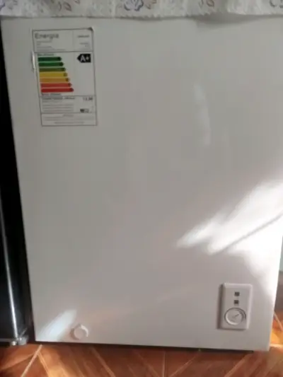Refrigerador compacto con eficiencia A+ - miniatura 3