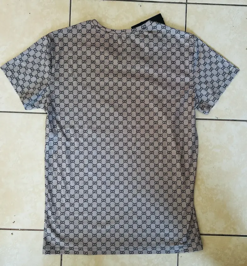 Polera Gucci con diseño monograma y logo - 2
