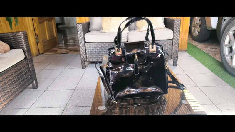 Cartera achorolada color negro - 1