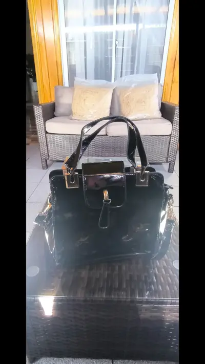 Cartera achorolada color negro - miniatura 3