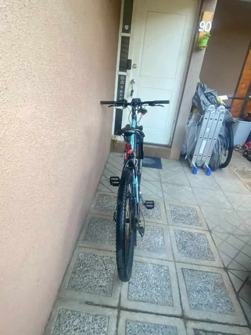 Bicicleta de Montaña Trek Negra y Azul - 2