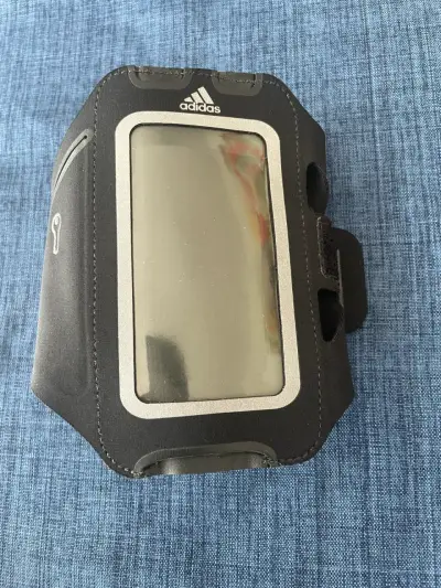 Brazalete Deportivo Adidas para Smartphone - miniatura 3