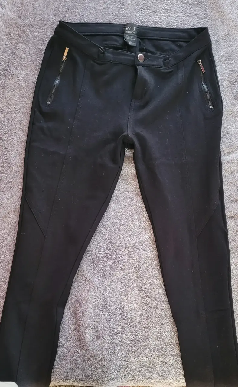 Pantalones negros elasticados - 1