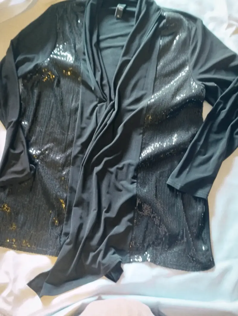 Chaqueta negra con lentejuelas para mujer