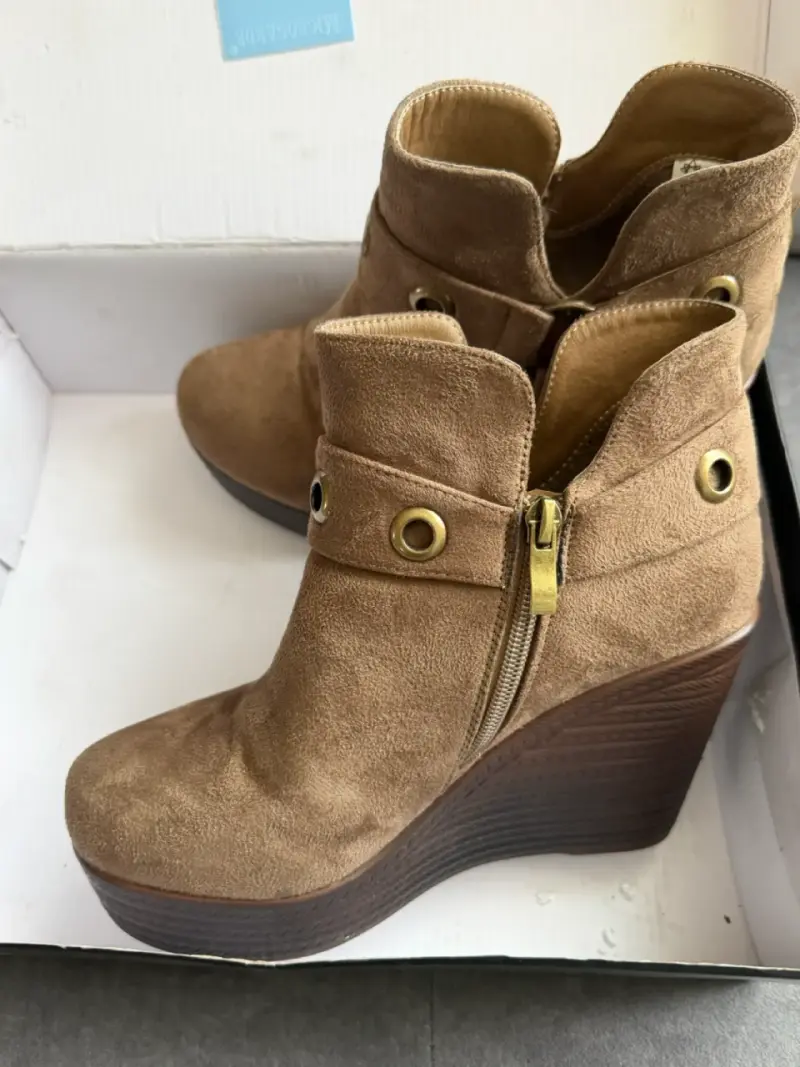 Botines de gamuza con plataforma color marrón - 1