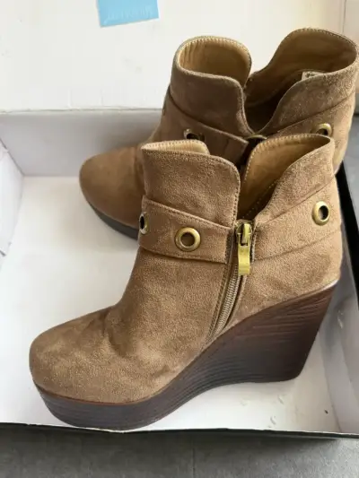 Botines de gamuza con plataforma color marrón - miniatura 1