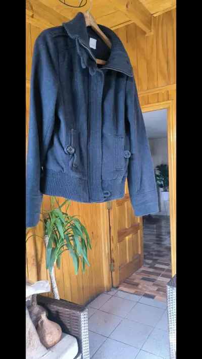 Chaqueta de lana azul oscuro para mujer - miniatura 2