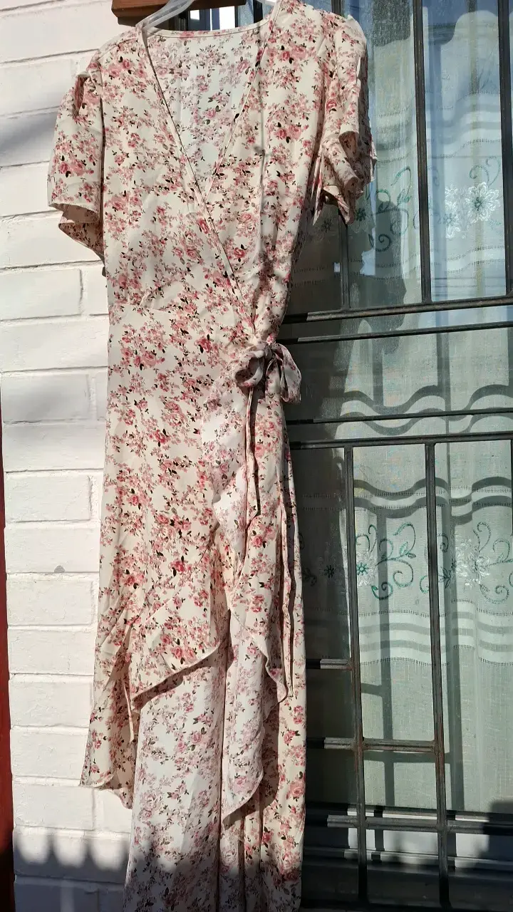 Vestido largo floral con volantes - 3