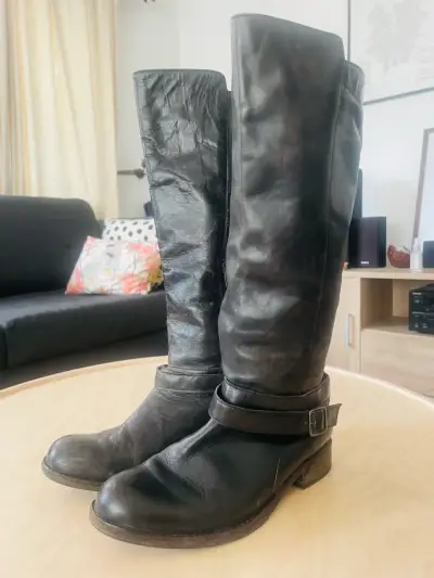 Botas de cuero negras con hebilla - miniatura 3