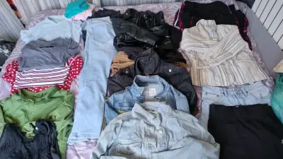 Lote de ropa  para mujer - miniatura 1