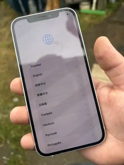 iPhone 12 128gb Blanco en Buen Estado - miniatura 4