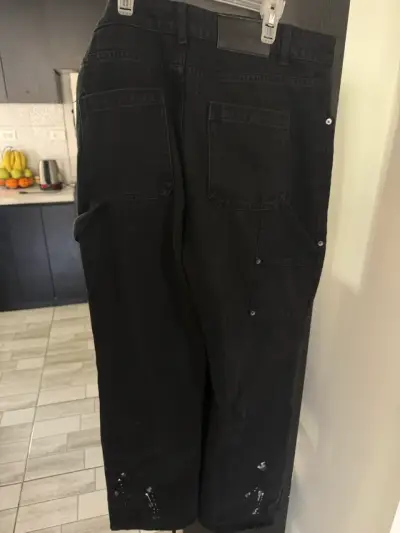 Pantalon negros con diseño de pintura para hombre - miniatura 2