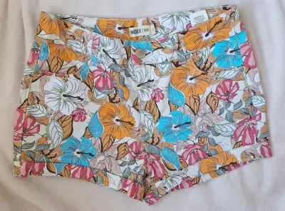 Shorts florales Mujer - miniatura 2