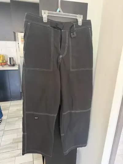 Pantalones negros Below con costuras visible - miniatura 1