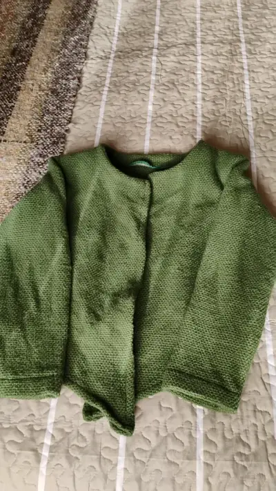 Chaleco verde tejido para mujer - miniatura 1
