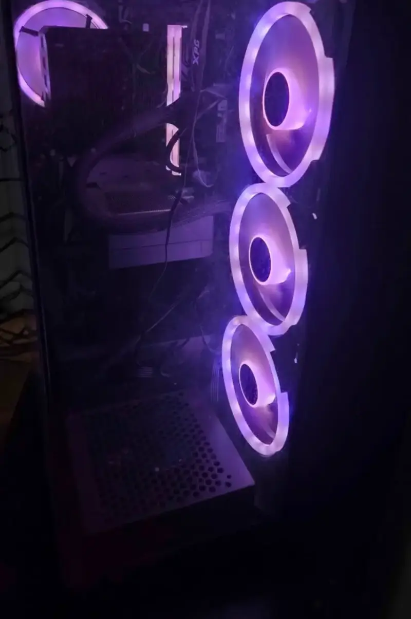 PC Gamer | Ryzen 7 5700X + RTX 4060 + 32GB RAM - 1