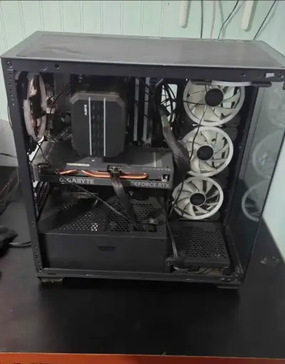 PC Gamer | Ryzen 7 5700X + RTX 4060 + 32GB RAM - miniatura 3