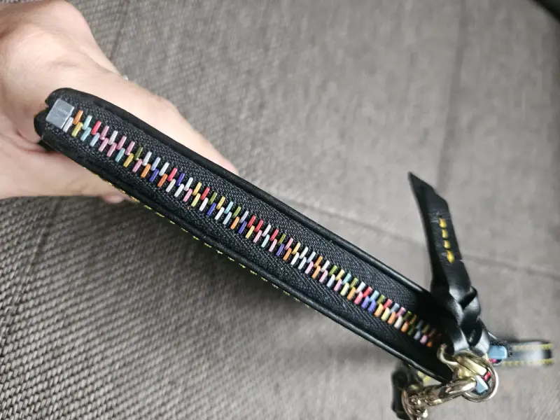 Monedero de mano multicolor con estampado DB - 2