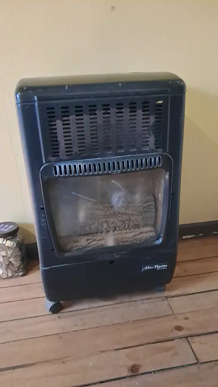 Estufa a gas Mini Fleim con ruedas - 1
