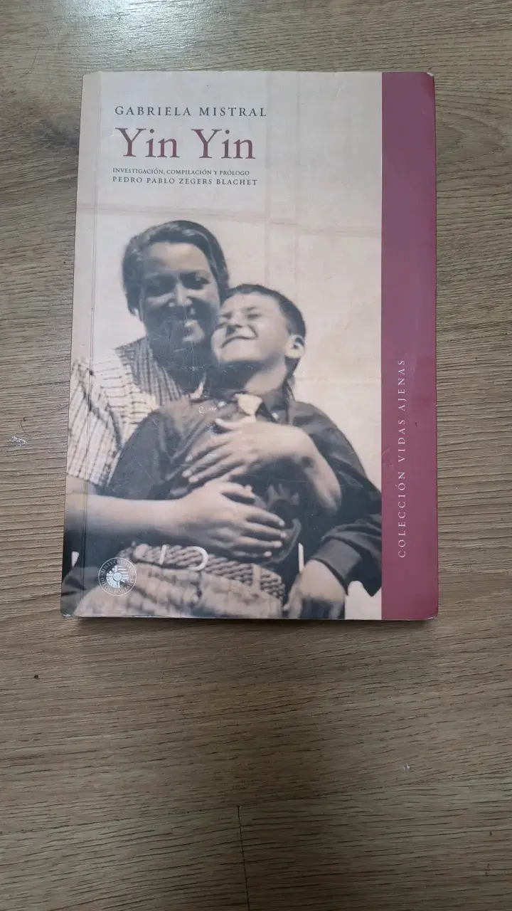 Libro Yin Yin de Gabriela Mistral