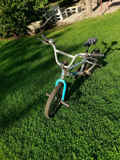 Bicicleta Brabus BMX blanca y azul - miniatura 2