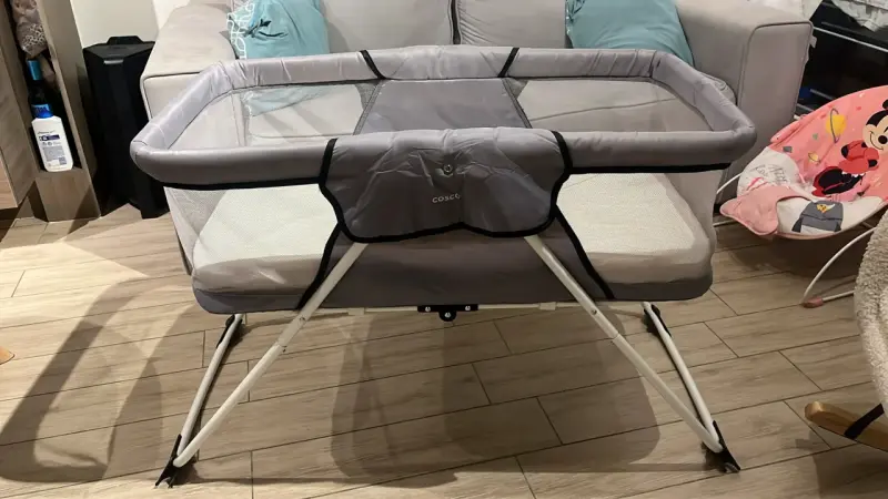 Cuna colecho plegable gris Cosco - 1