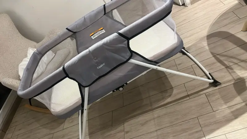 Cuna colecho plegable gris Cosco - 5