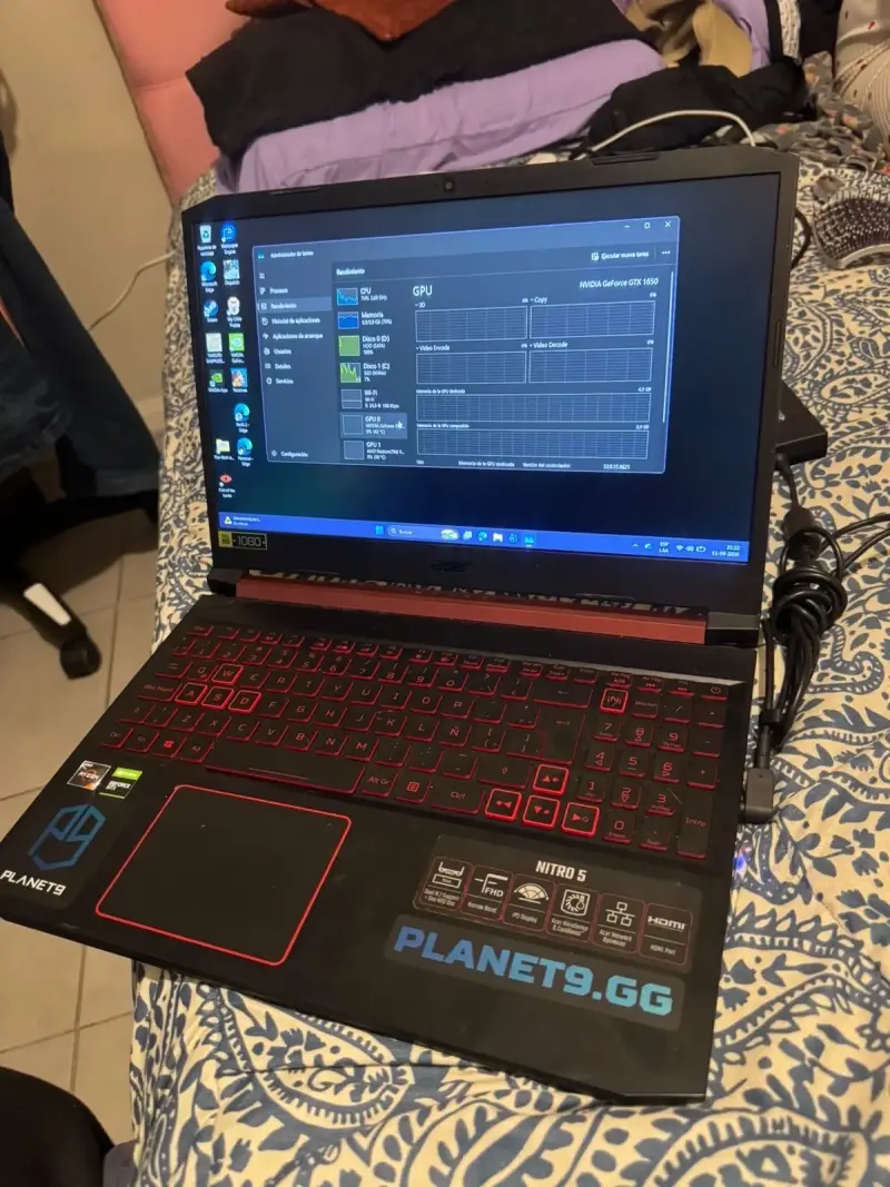 Laptop Acer Nitro 5 con AMD Ryzen 5 y GTX 1650 - 3