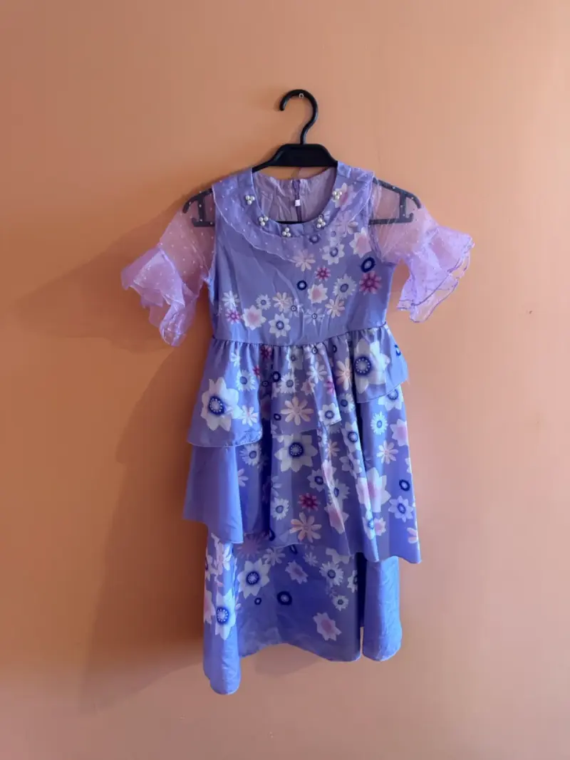 Vestido infantil de fiesta floral morado