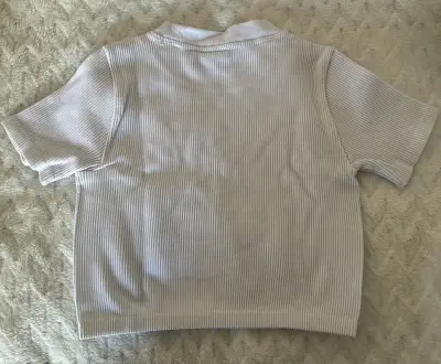 Polera blanca de algodón Americano talla XS - miniatura 2