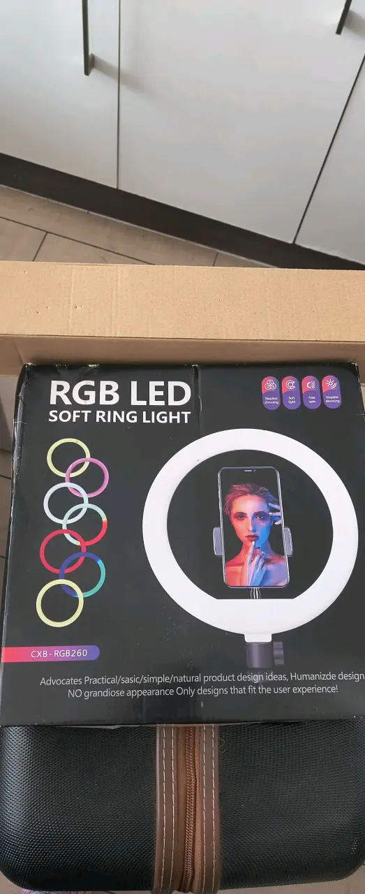 Aro de Luz LED RGB con Control de Brillo - 1