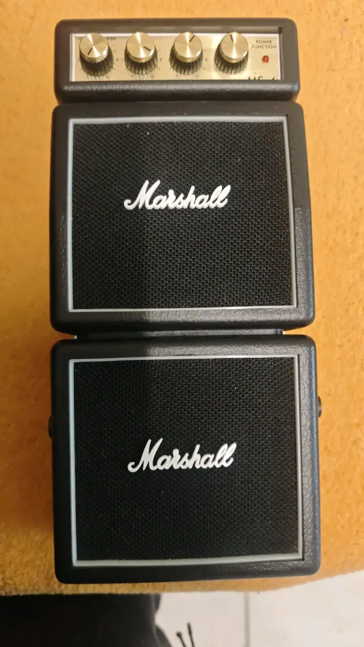 Mini amplificador Marshall portátil - 1