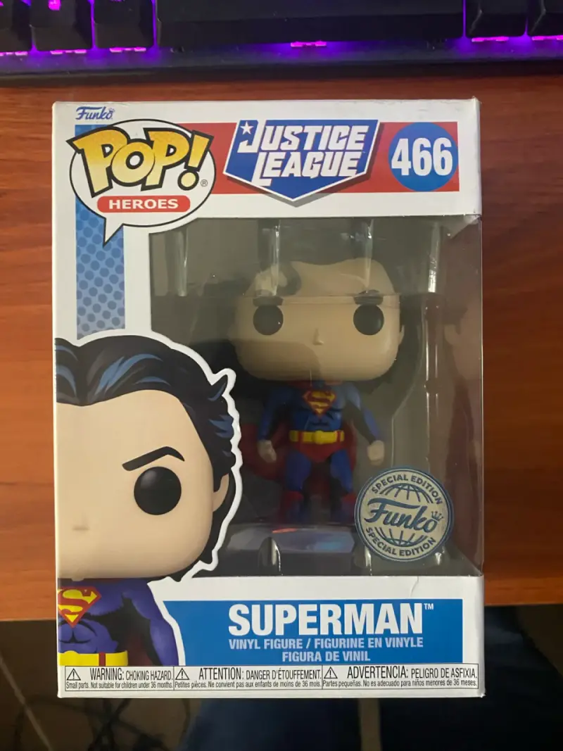 Funko Pop Superman Edición Especial - 1