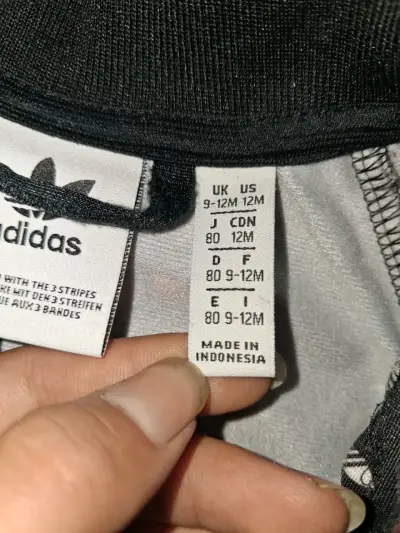 Conjunto deportivo infantil Adidas estampado - miniatura 2