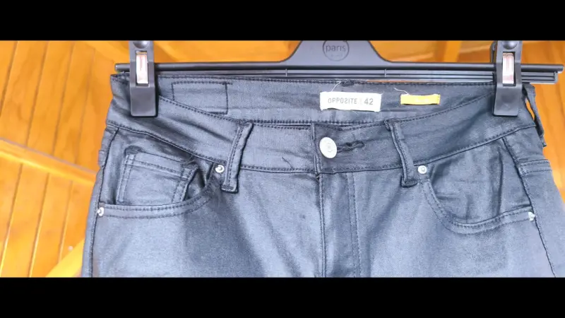 Pantalones acampanados negros Opposite talla 42 - 4