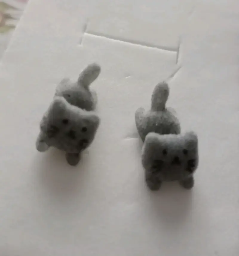 Aros con diseño de gato gris - 1