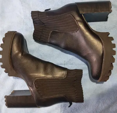 Botines de cuero negro con tacón grueso - miniatura 2