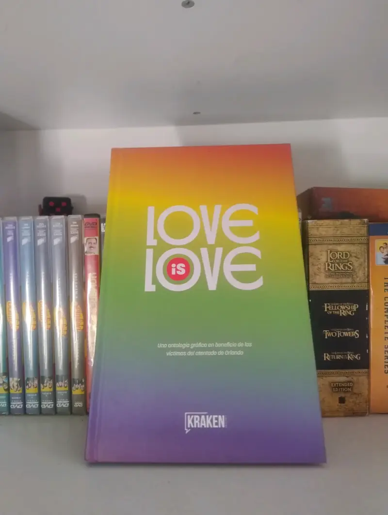Libro Love is Love edición especial