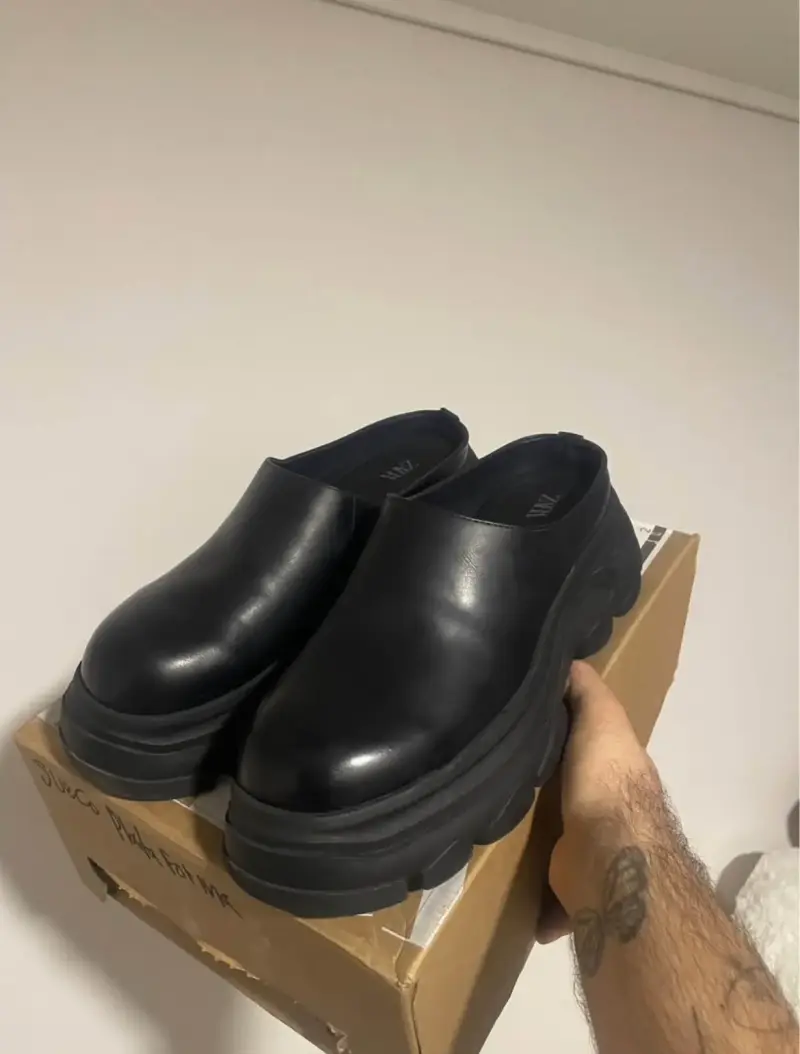 Zuecos zara de ecocuero negro con suela gruesa - 3