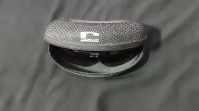 Gafas de Sol Porsche Design Negras con Estuche - miniatura 2