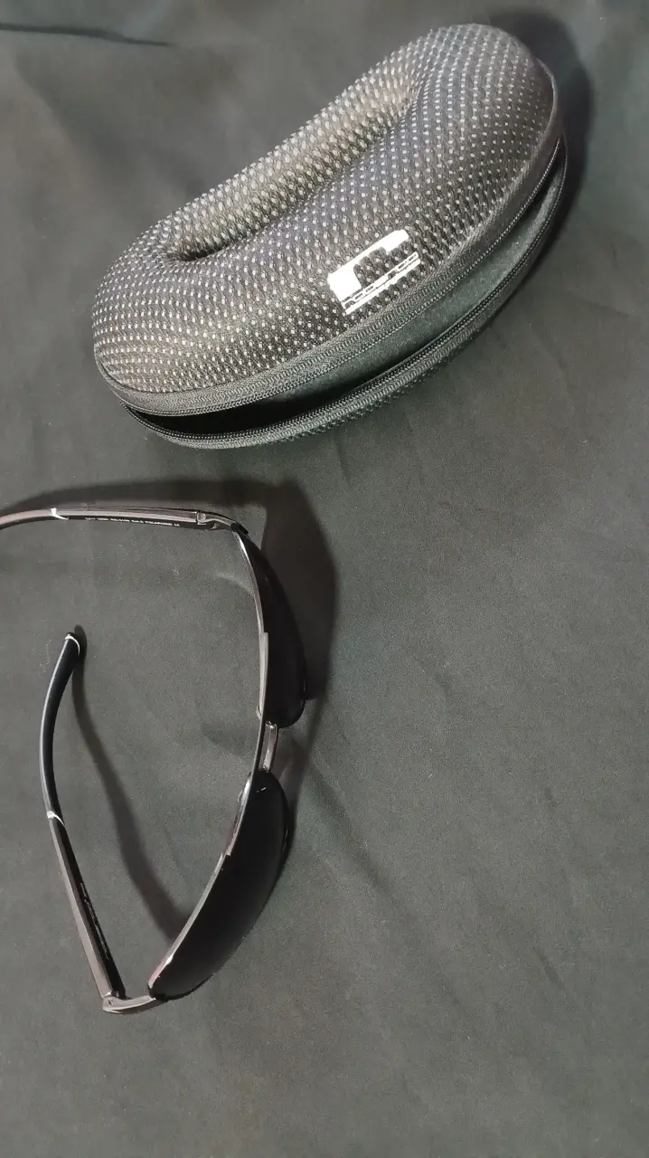 Gafas de Sol Porsche Design Negras con Estuche - 3