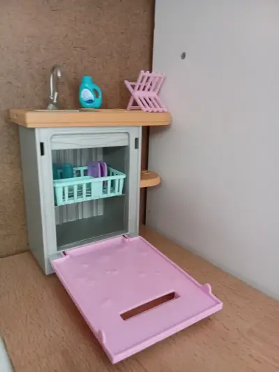 Cocina de juguete Barbie con lavavajillas - miniatura 2