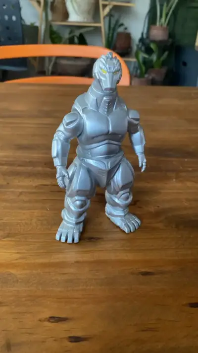 Figura de acción Mechagodzilla gris - miniatura 2