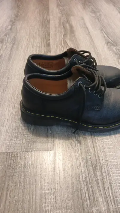 Zapatos de cuero negro Dr. Martens - miniatura 2