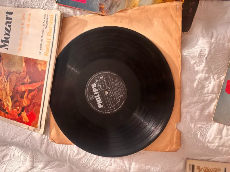 Colección de Discos de Vinilo Clásicos y Populares - 5