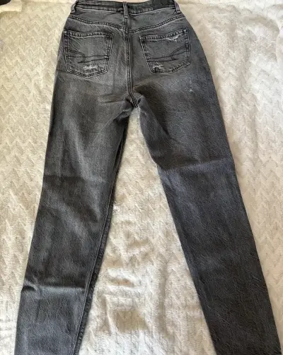 Jeans desgastados grises American Eagle - miniatura 2