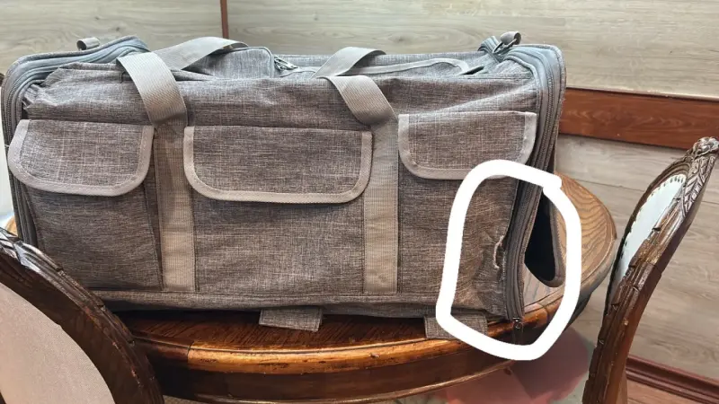 Bolso transportador de mascotas gris con ruedas - 3