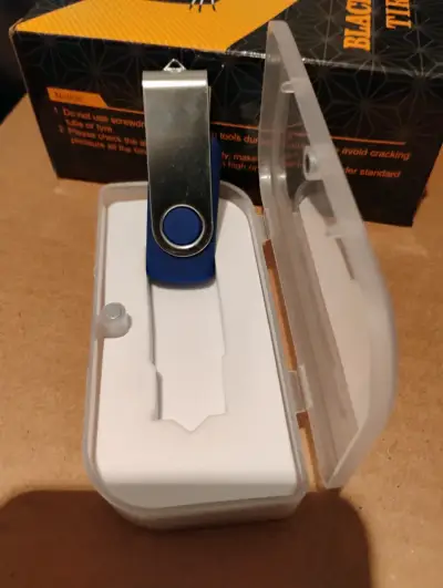 💾 Pendrive USB Giratorio Metálico 8GB Azul - miniatura 2