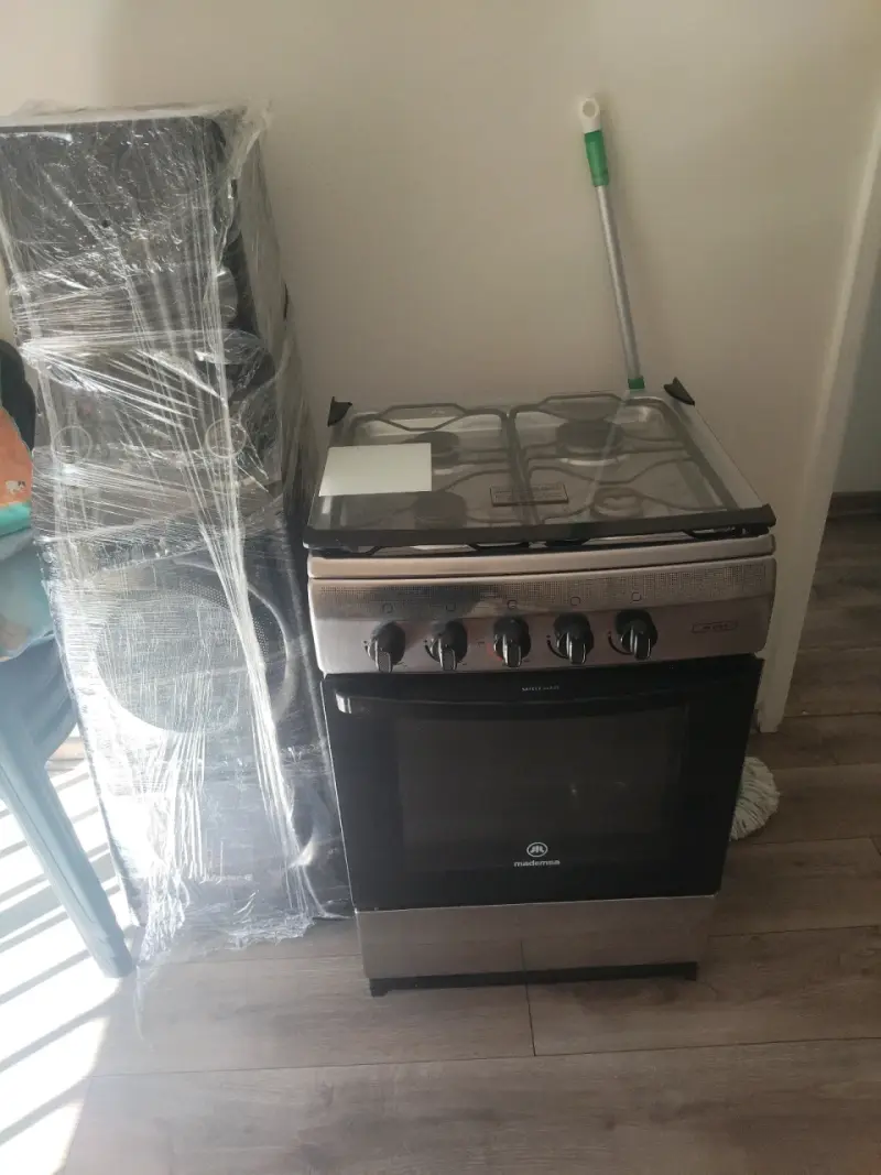 Cocina a gas Mademsa con horno - 5